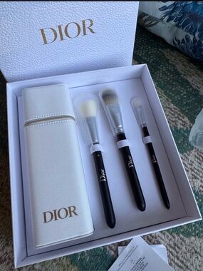 Dior Backstage 3pc Makeup Brush Set with White Case Limited Edition